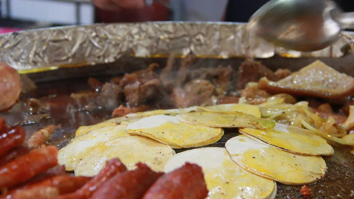 Taquerías comienzan a subir sus precios en Tabasco