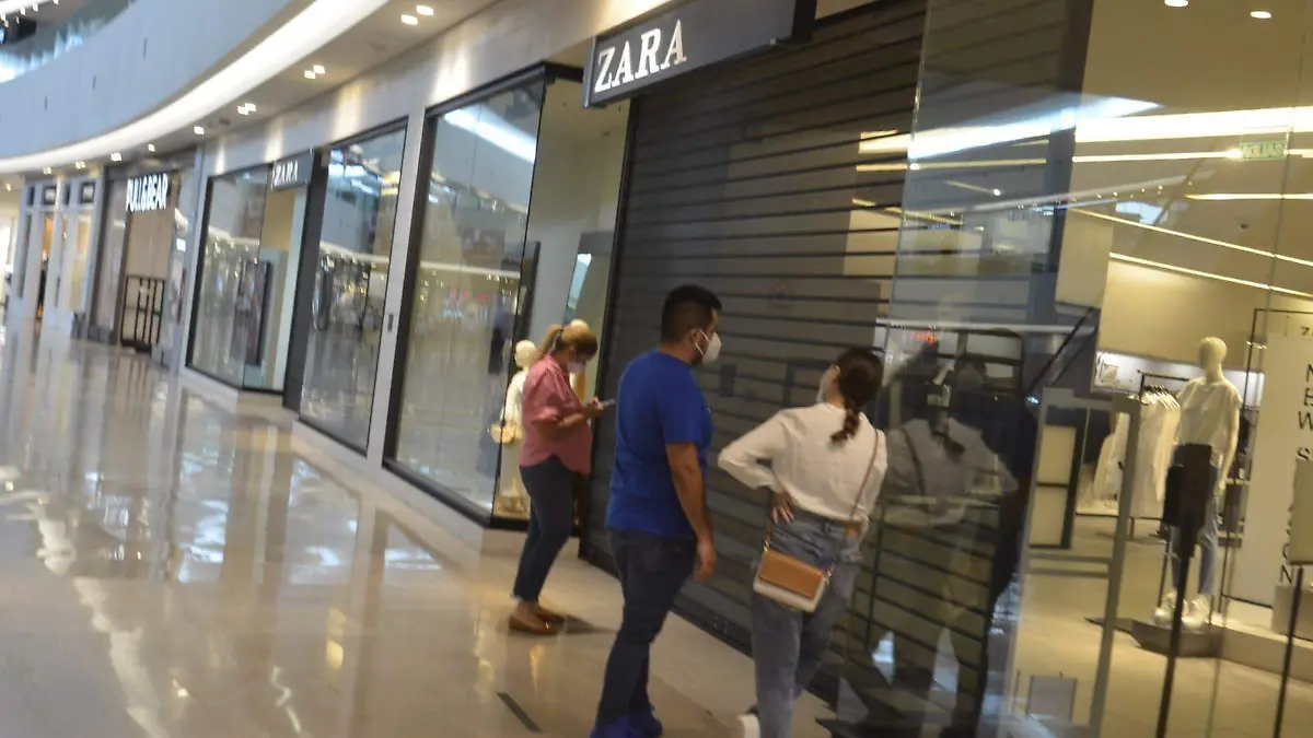 Sigue el abandono de comercios en plazas comerciales de Villahermosa