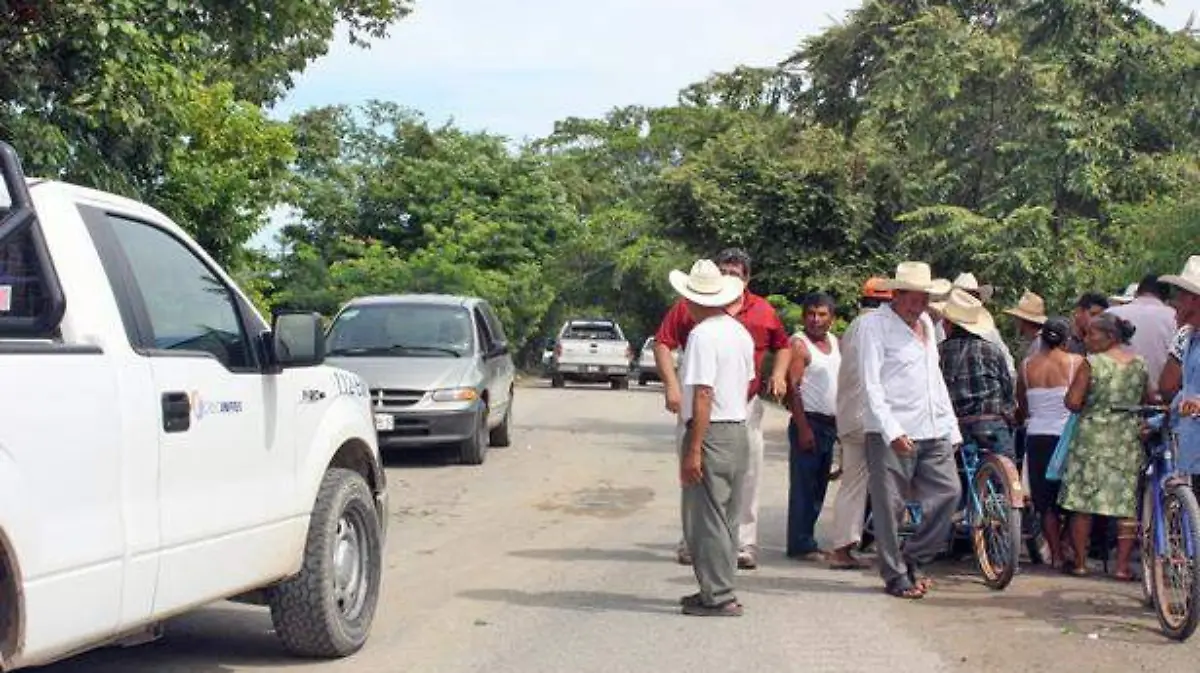 Bloquean-acceso-al-Campo-Sen2