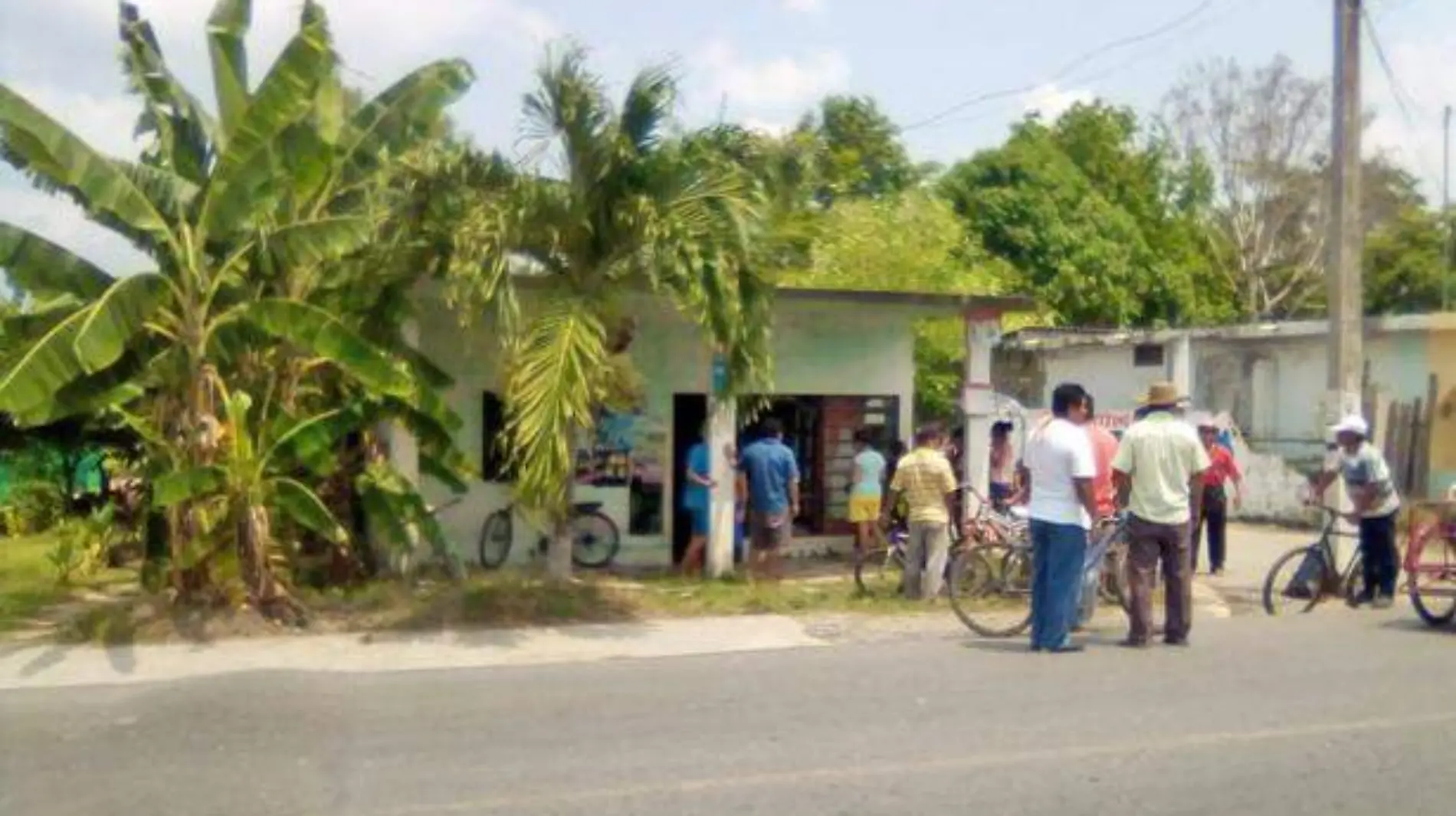 Bloquean-acceso-al-Campo-Sen