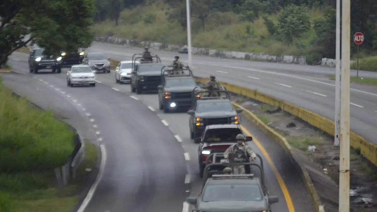 Convoy-De-Militares