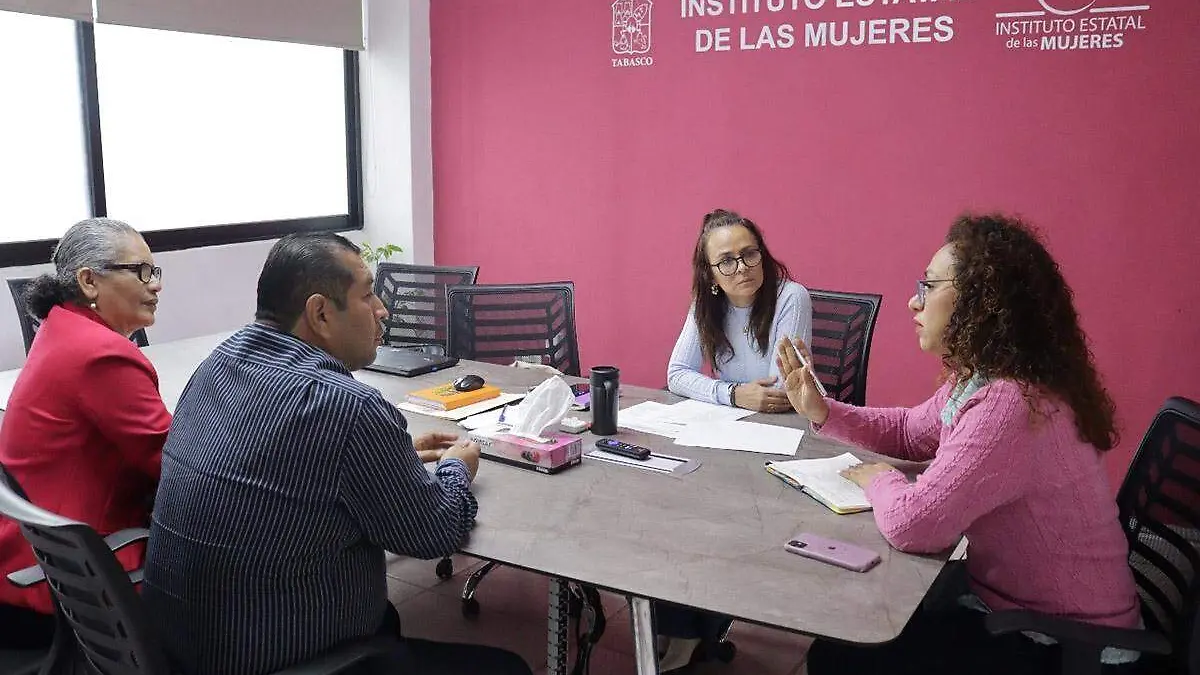 Reunión-En-EL-IEM