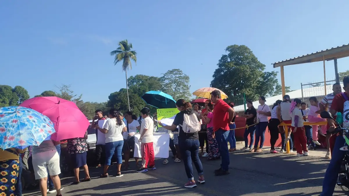 bloqueo escuela
