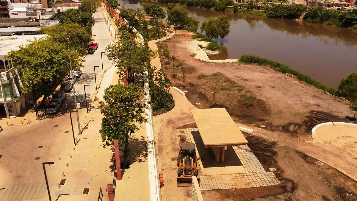 Parque-Lineal-En-Construcción