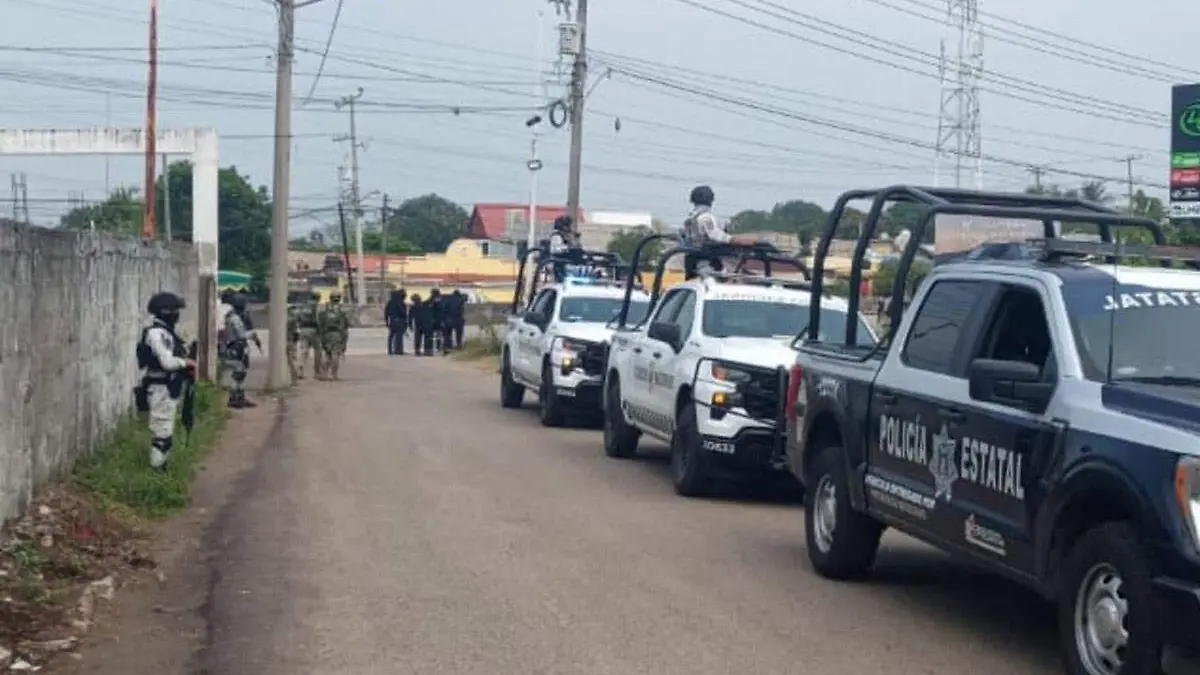 Convoy-De-Fuerzas-Federales-Y-Estatales