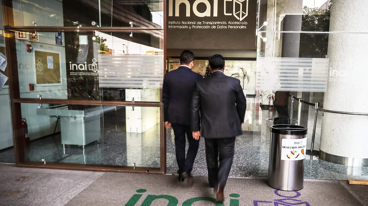 FORO DE PRIVACIDAD-INAI-roberto hernandez (2)