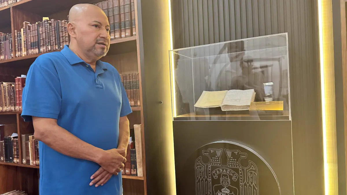 libro 8, libro cover, cultura, efemerides, dia internacional del libro, literatura, libros, libros antiguos