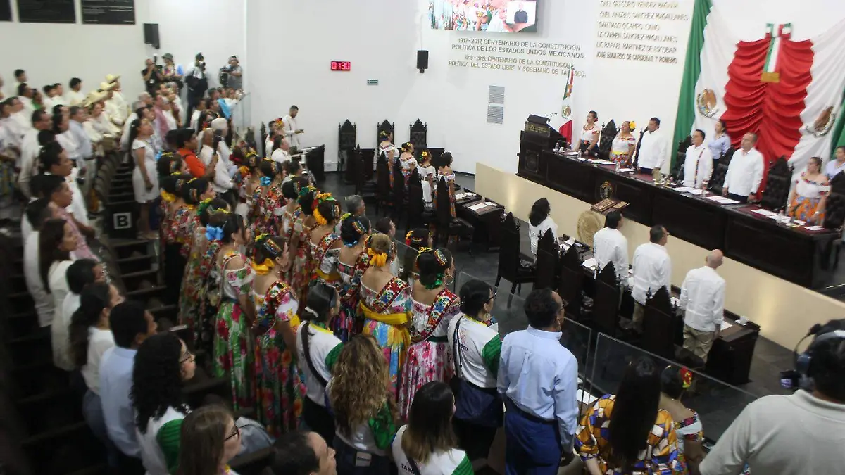 tamborileros congreso.jpeg