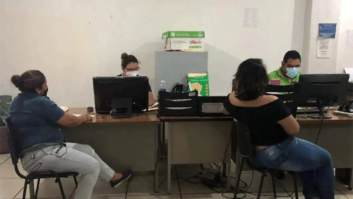 Oficina-Con-Comutadora