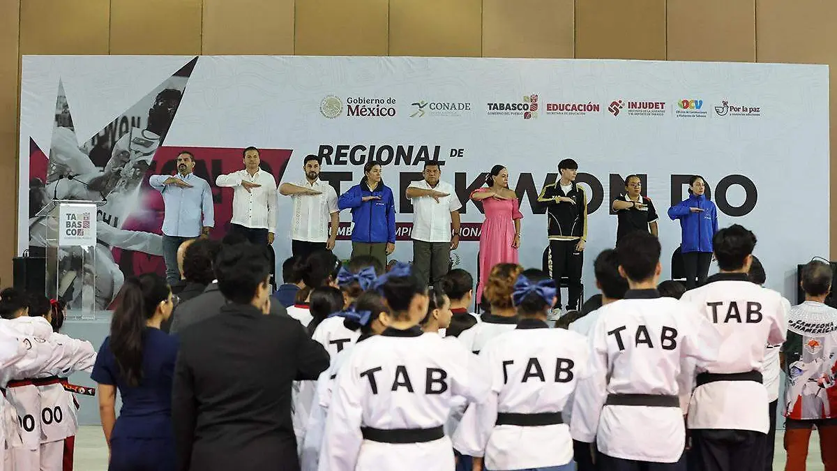 Inauguran copia