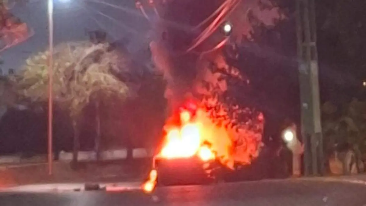 Auto-Incendiado copia