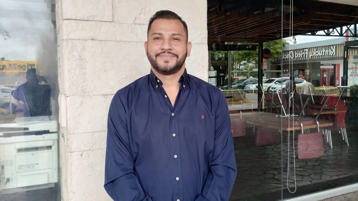 Eustacio subconttatista Pemex