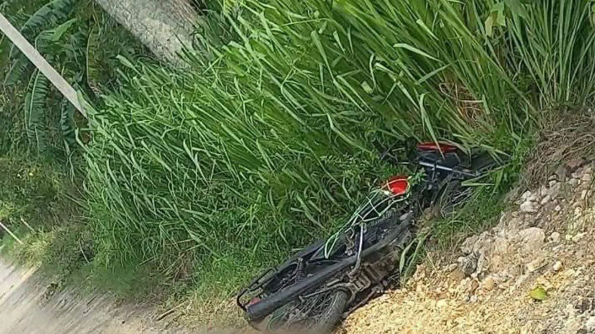 moto cover