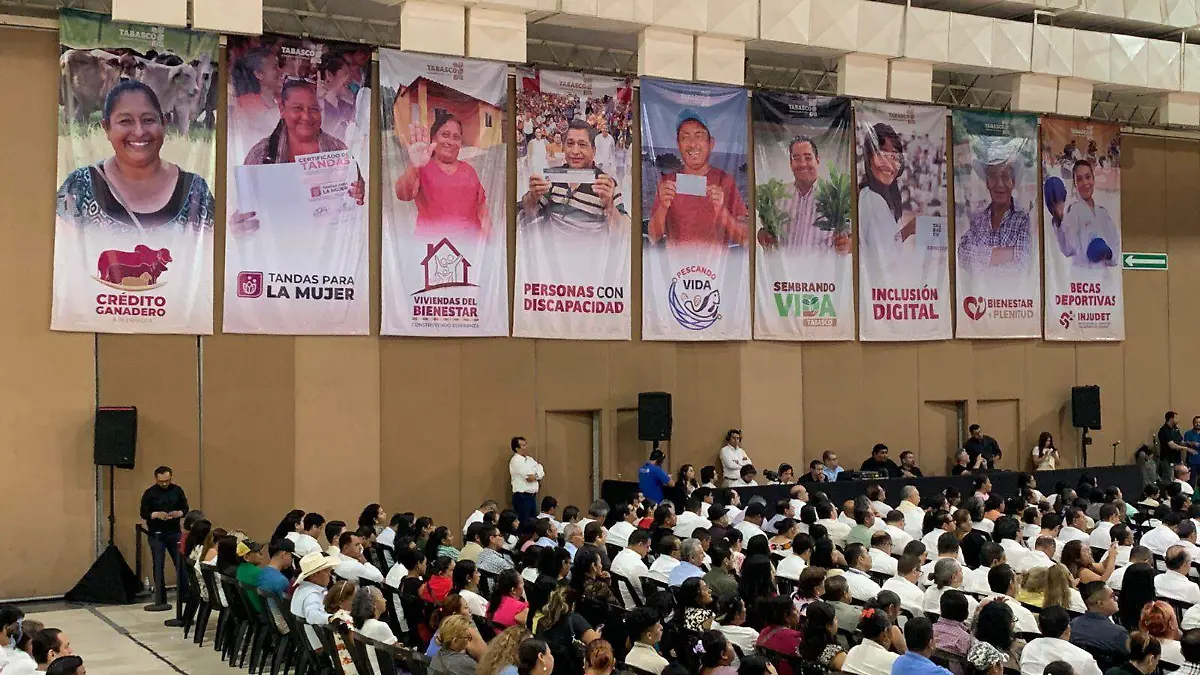 Programas sociales Javier May