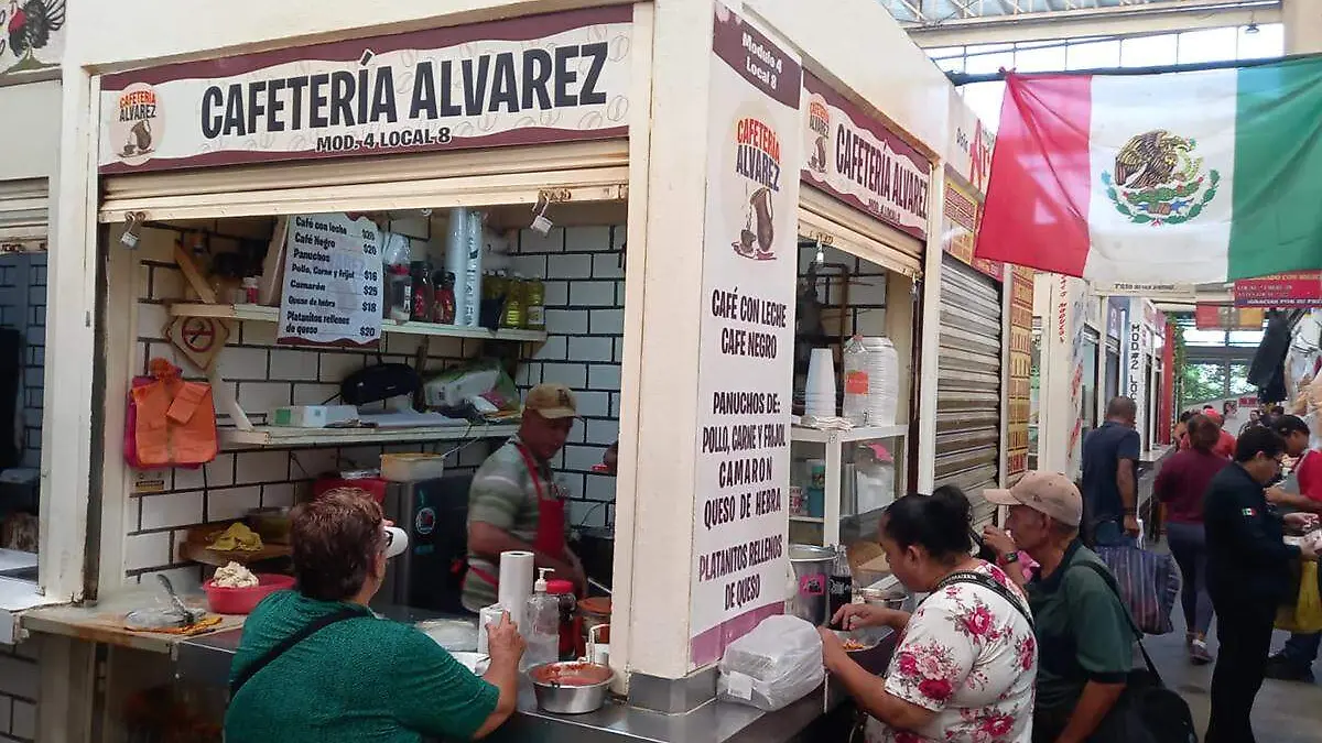 Mercado-Pino-Suárez-Clientes copia