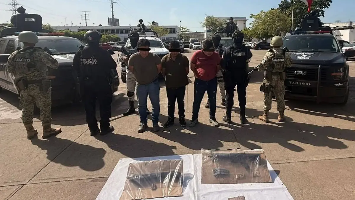 detenidos en Comalcalco