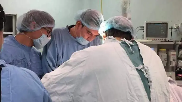 Médicos-En-Cirugía