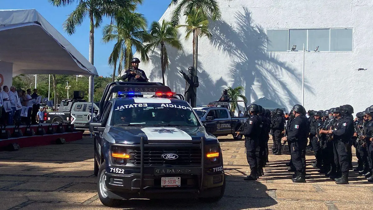 patrulla policia municipal carlos nbh