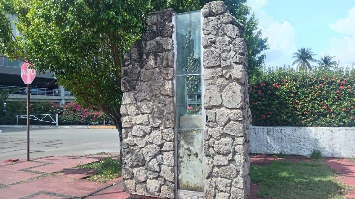 monumento a la solidaridad