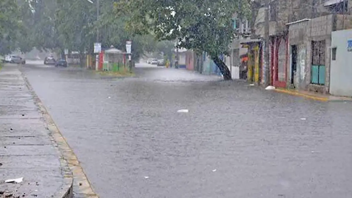 Lluvia-En-Villahermosa copia