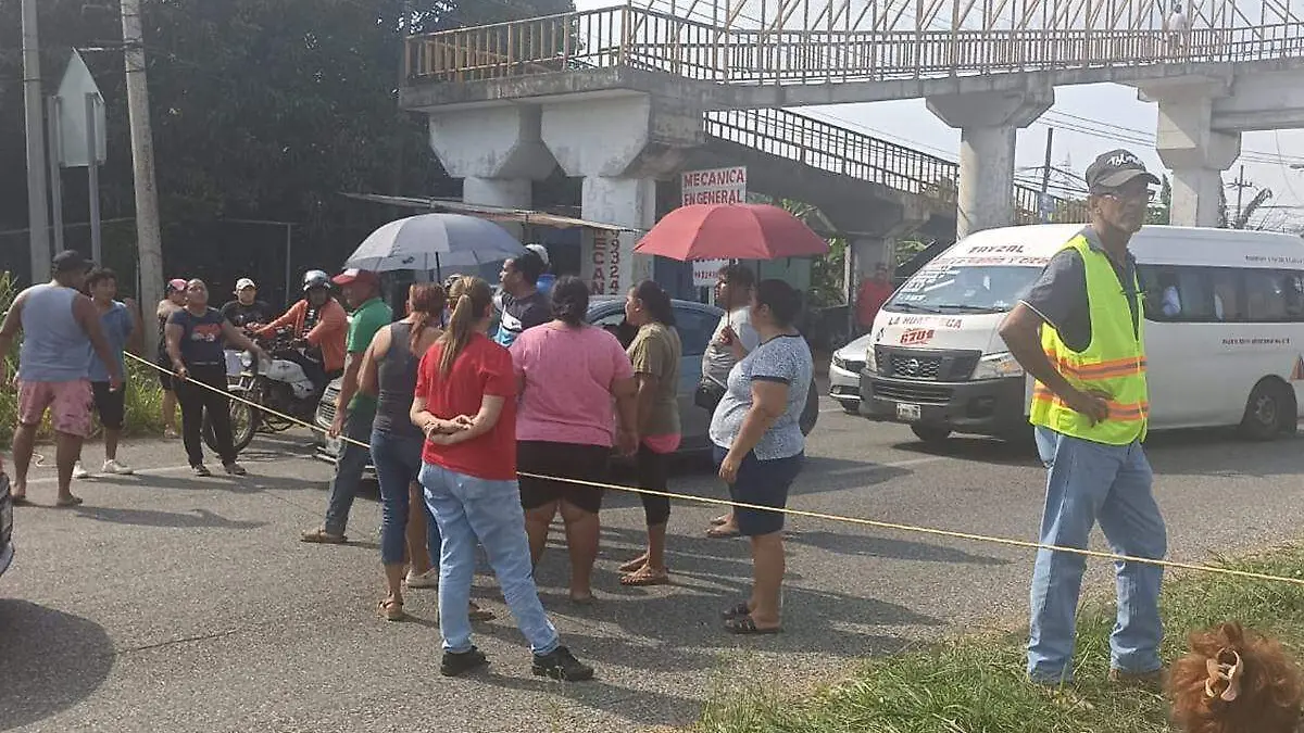 Bloqueo-En-La-Vilahermosa-Teapa copia