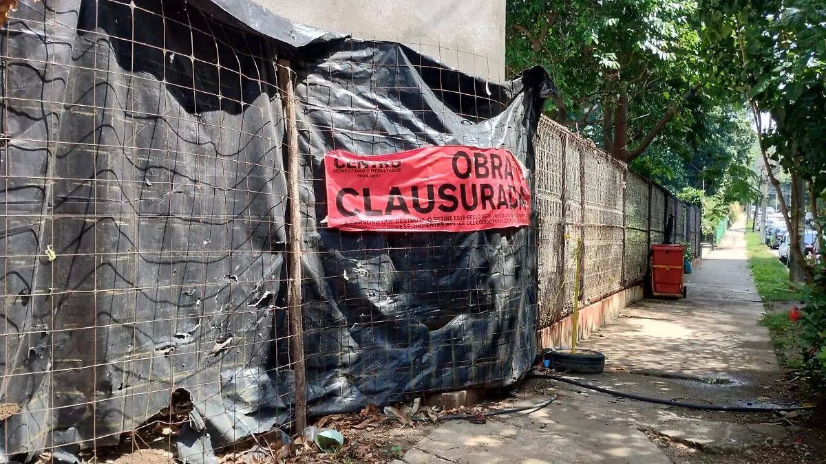 Obra Clausurada