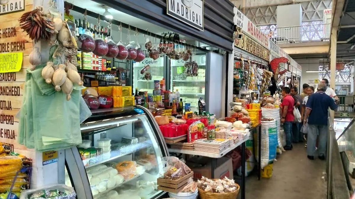 Locales-Comerciales-Del-Mercado-Pino-Suárez