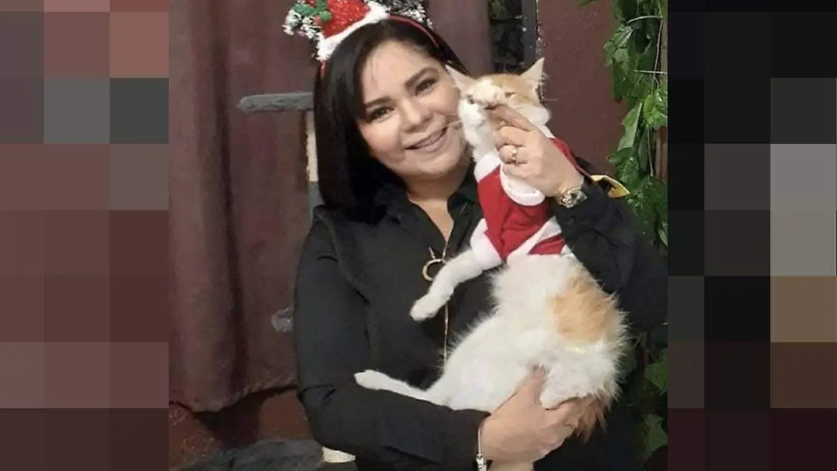 Julia-Patricia-Y-Mascota-Saludan