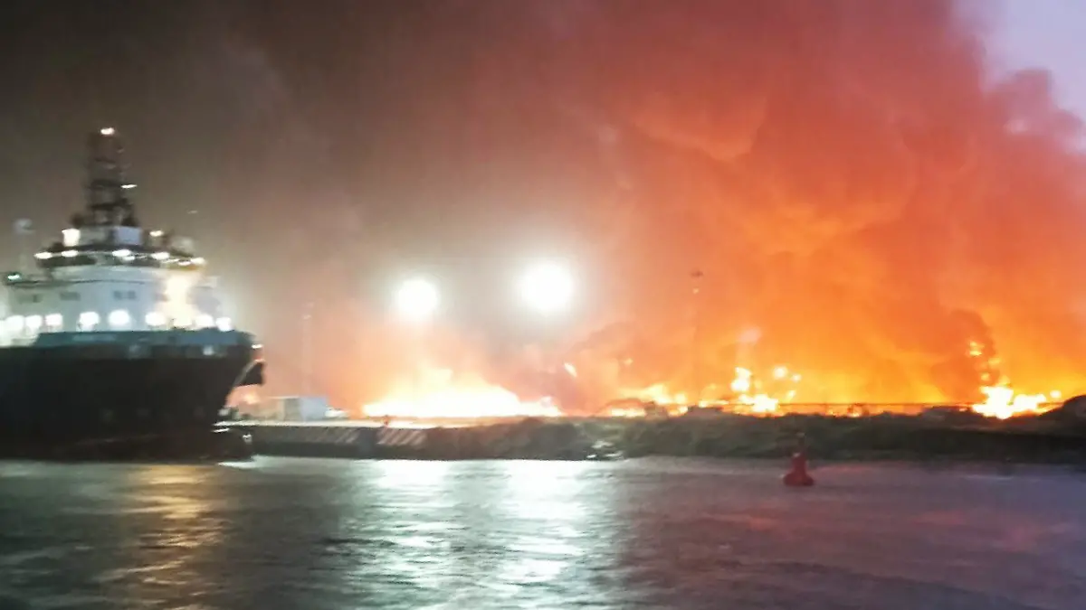 Incendio Refineria Olmeca