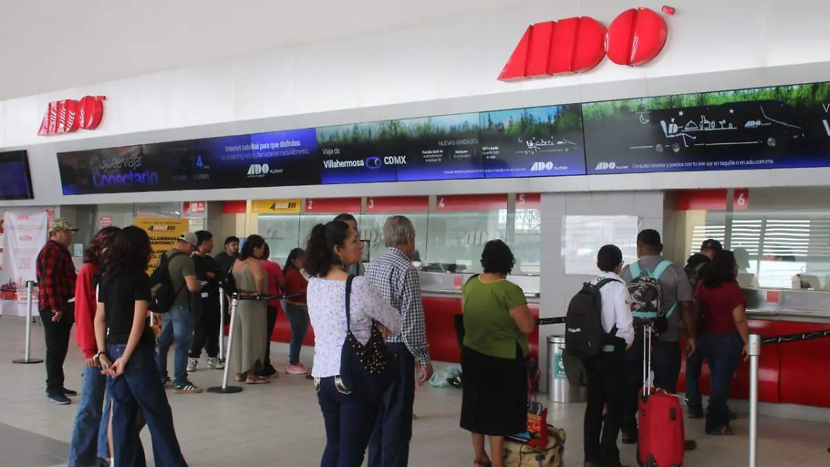  Autobuses de Oriente (ADO) en Villahermosa-JAVIER CHAVEZ (8)