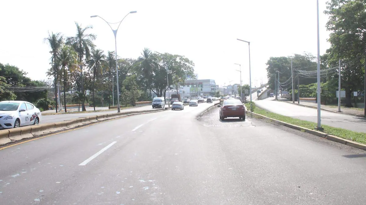 n jueves santo con calles semivacias-javier chavez (4)