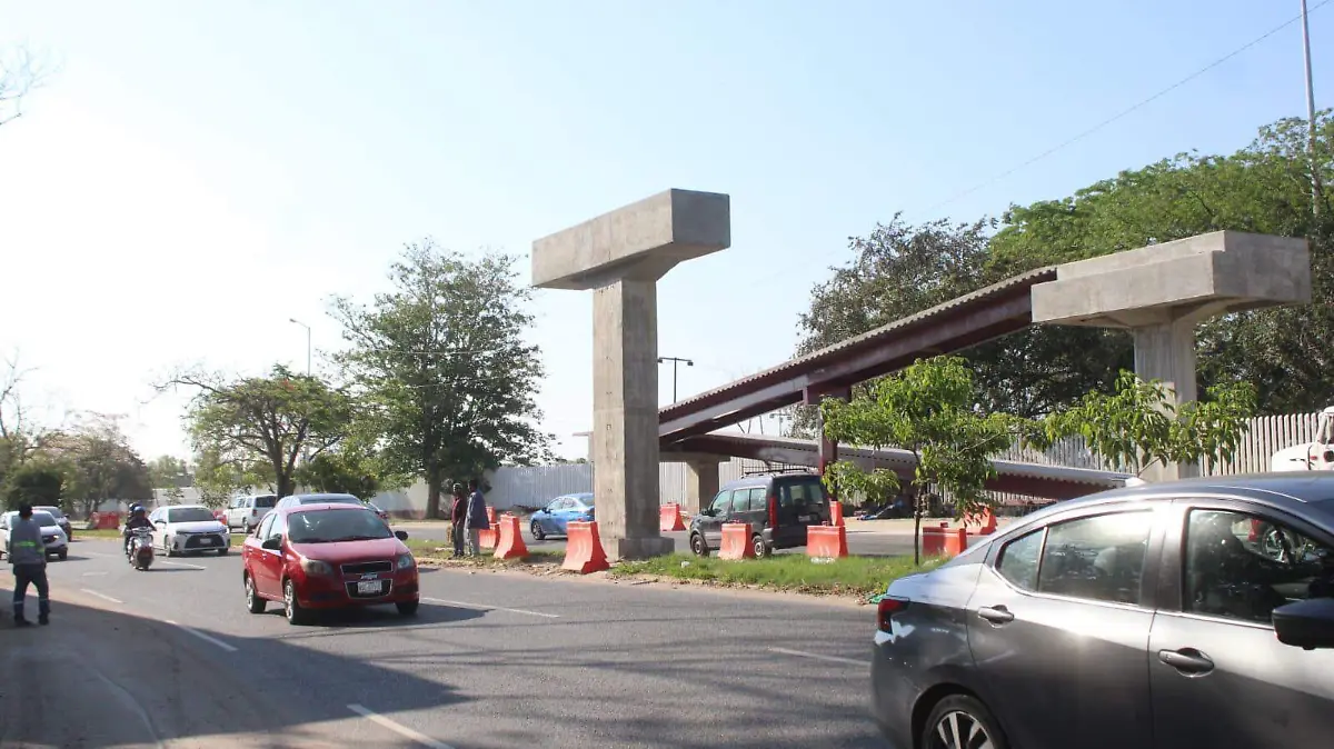 Puente peatonal