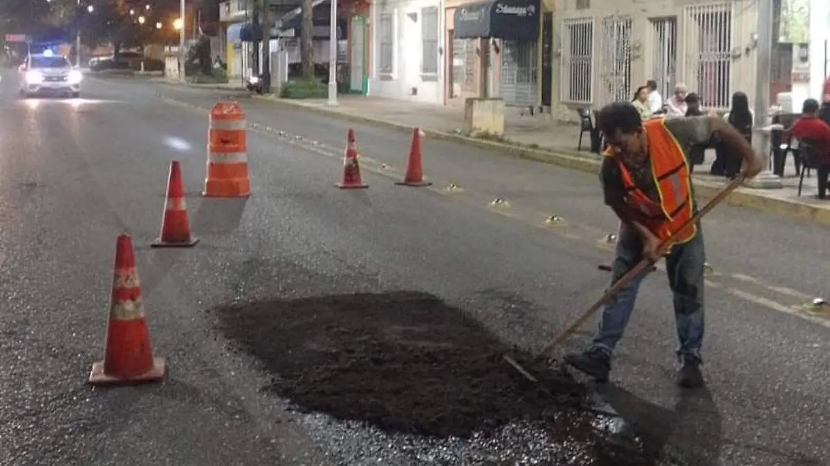 Trabajadores-De-Ayuntamiento-De-Centro-En-Labores-Nocturnas