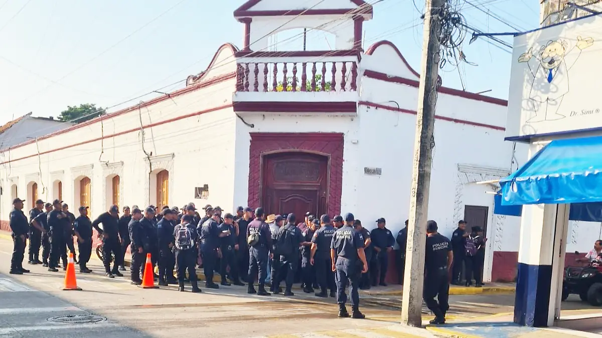 protesta policias de jonuta