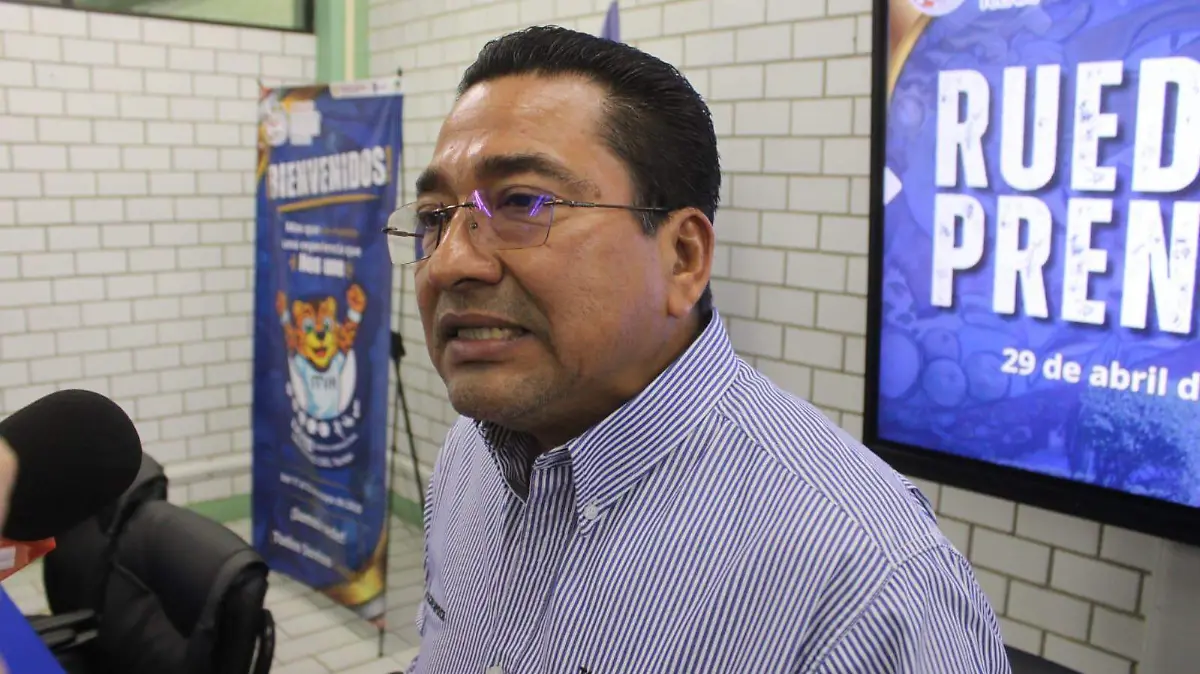 Carlos Alberto Ulín Educación Superior