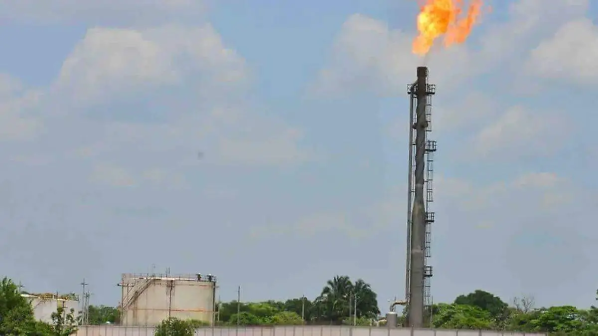 Quemandor-De-Pemex