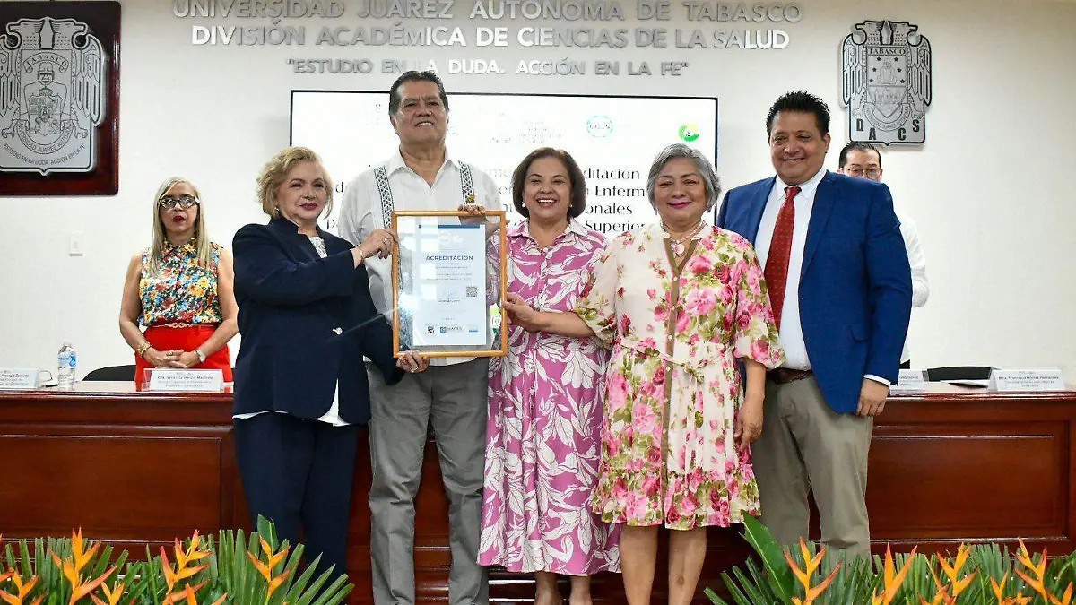 acreditación UJAT
