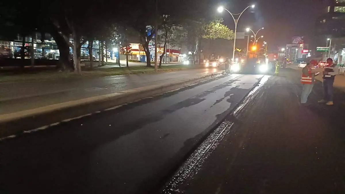 Brigadas-De-Centro-Realizando-Trabajo-Nocturno