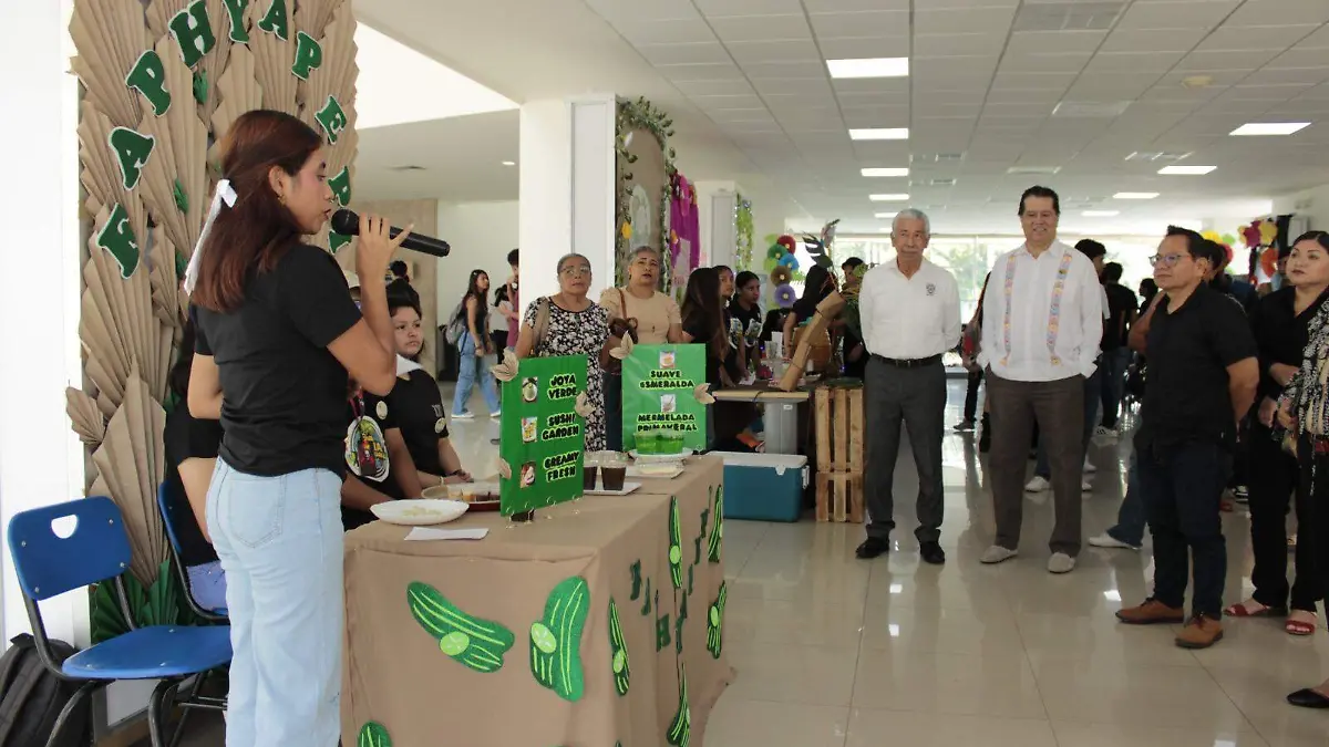 Feria alimentos UJAT