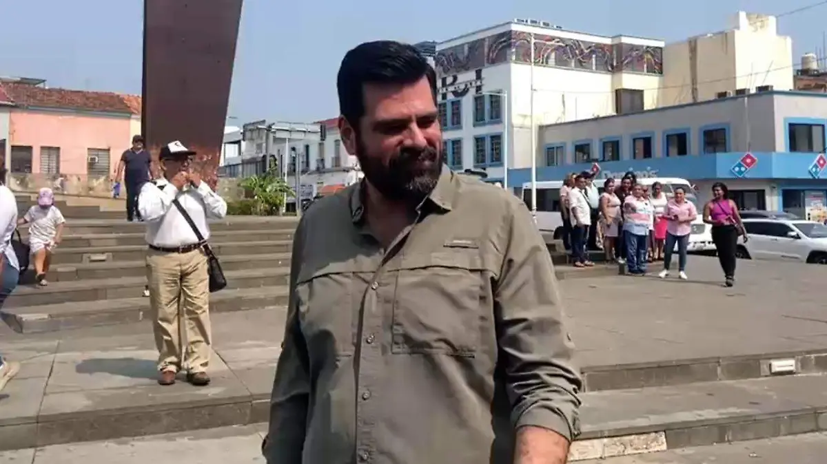 Daniel Casasús renuncia