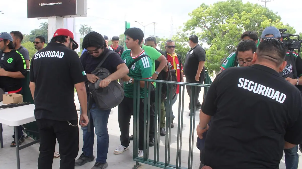 Se llena de fútbol el Centenario 27 de Febrero 5
