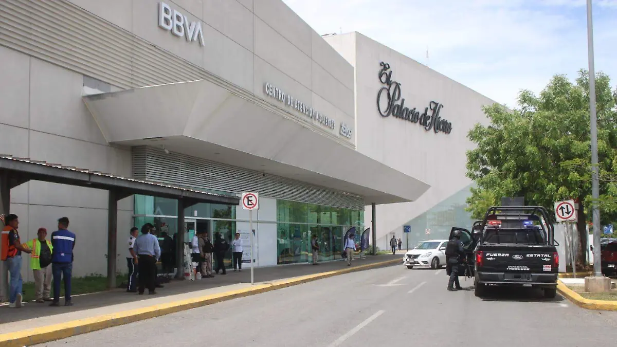 Plaza Altabrisa