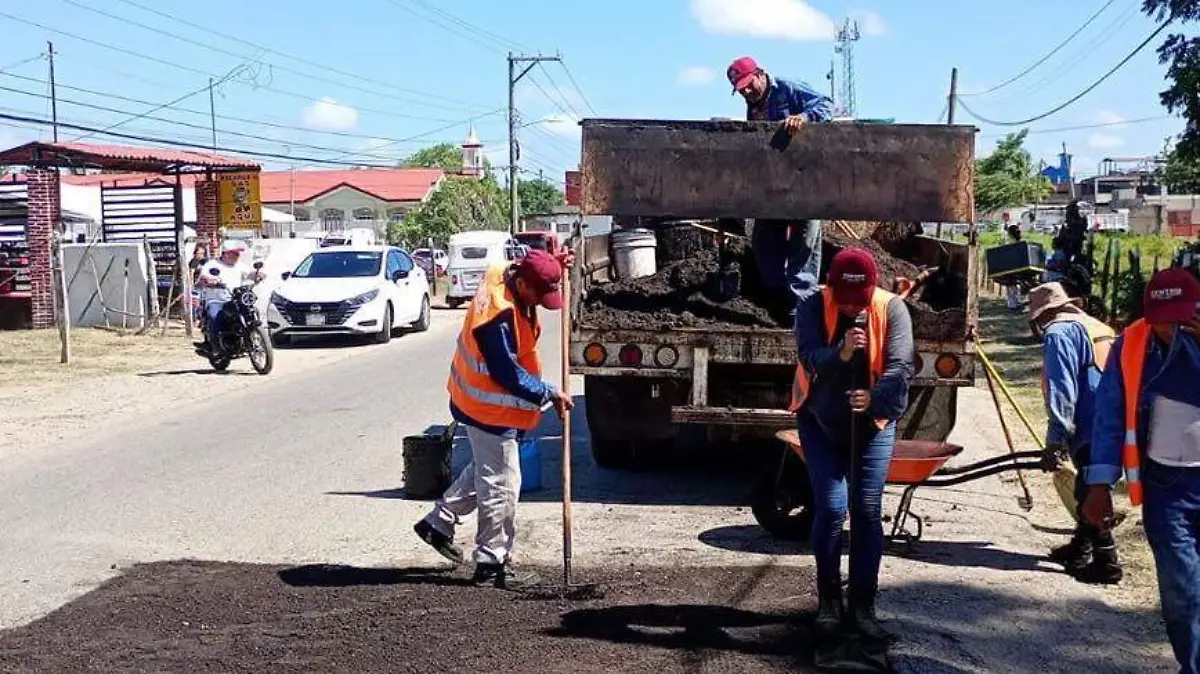 Trabajos de bacheo en Centro