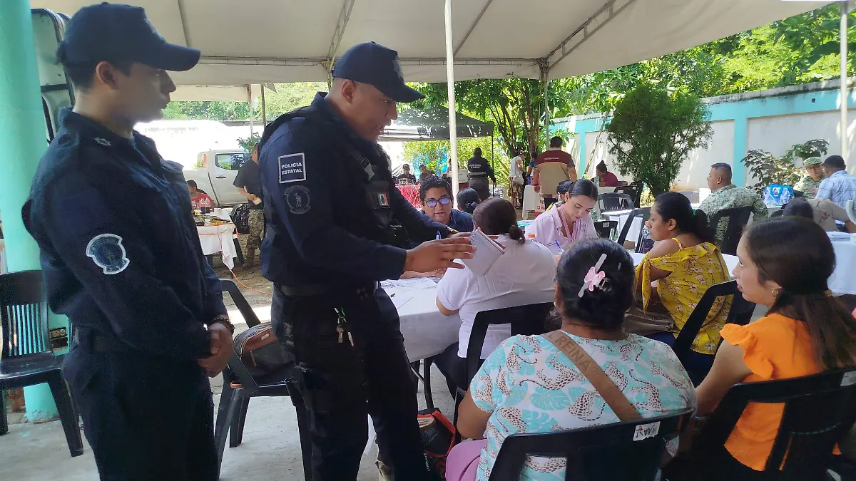 Policías en Jorandas de Paz