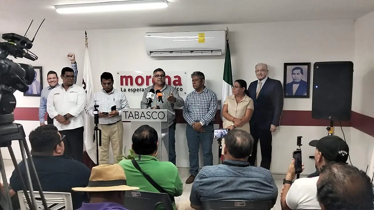 El representante electoral de MORENA, Roberto Romero del Valle -jesus dominguez (1)