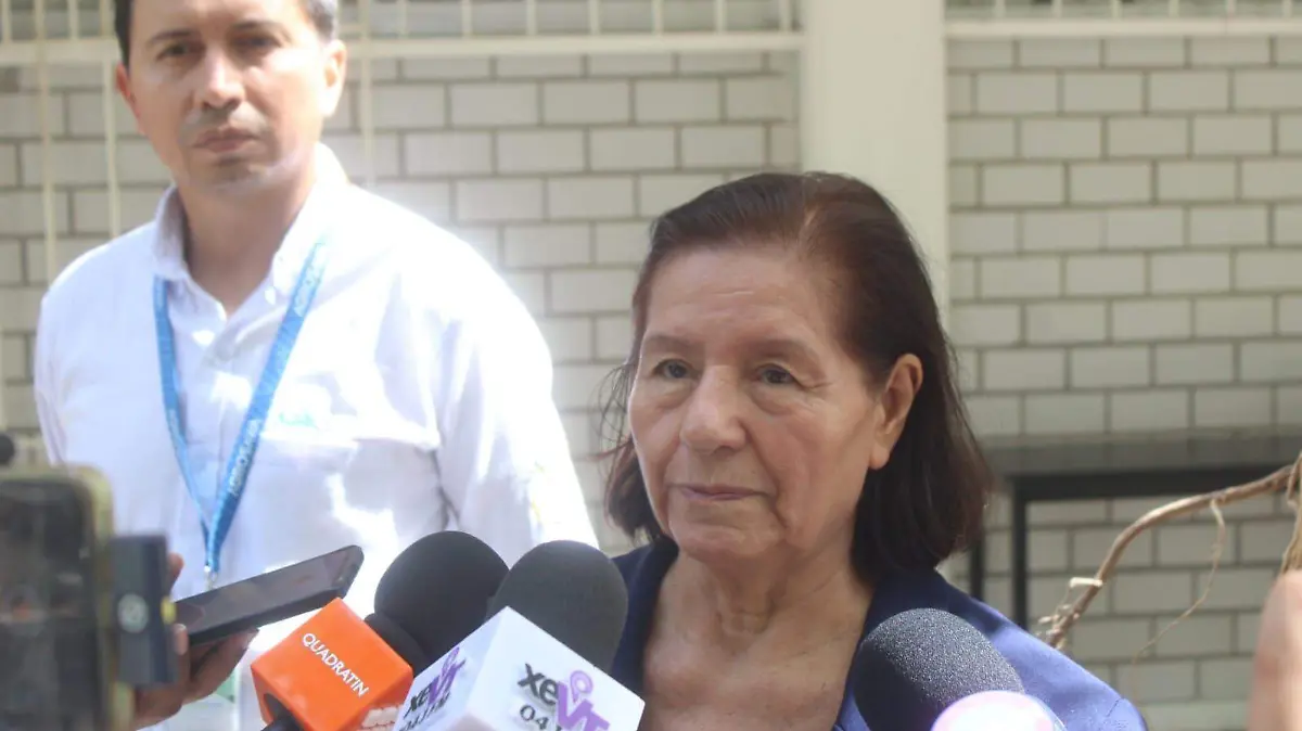 profesora ofelia-javier chavez (3)
