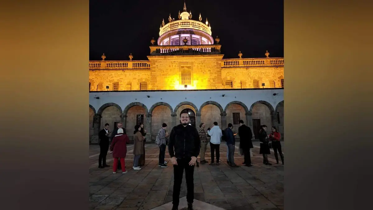Paco encabezado