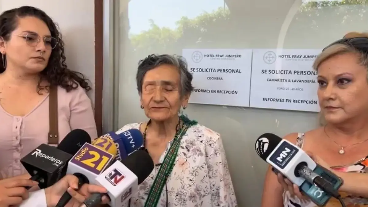 Crys Benítez (5)