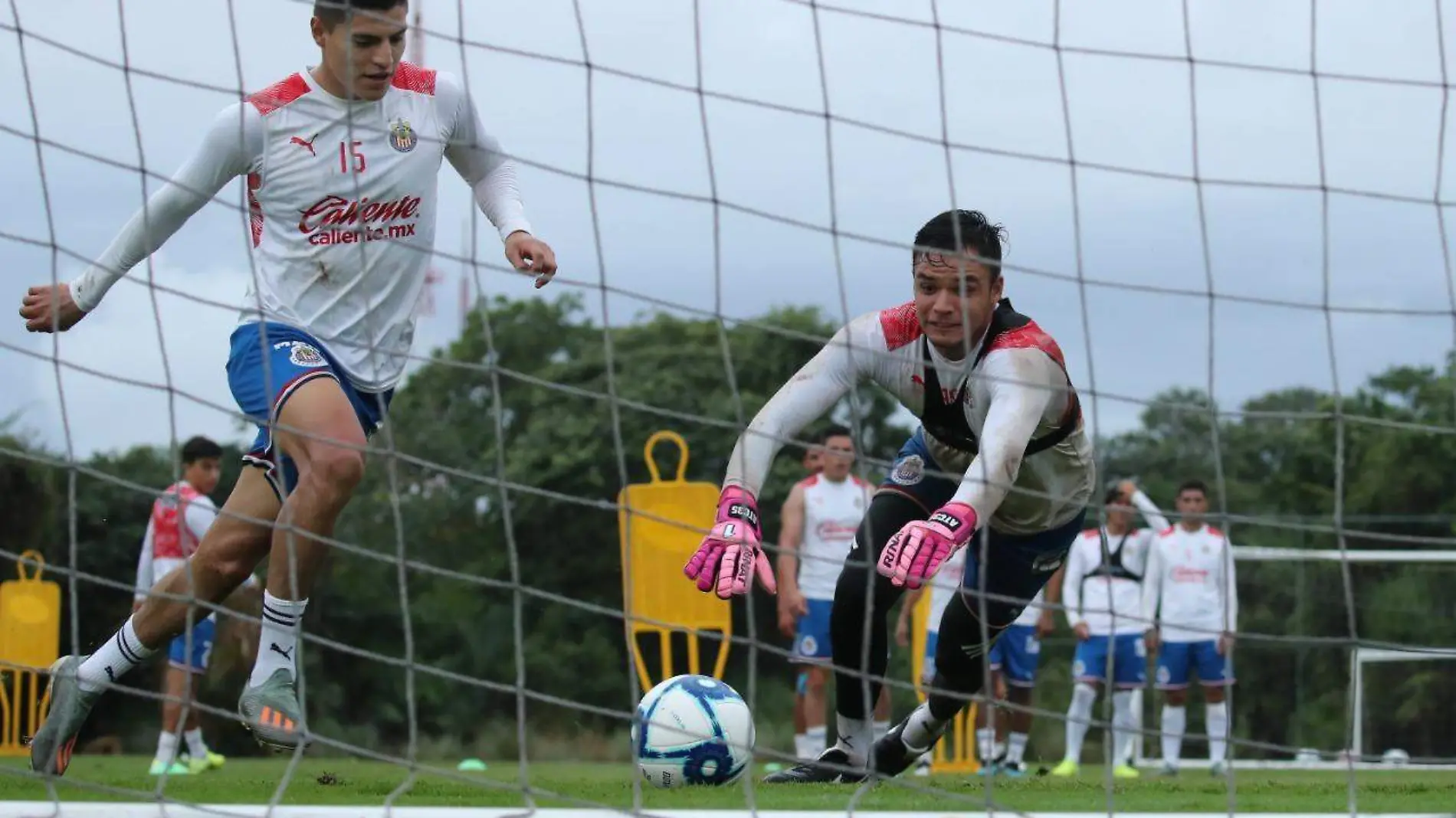 407_ronaldocisneros_chivas_pretemporadacl20_interior