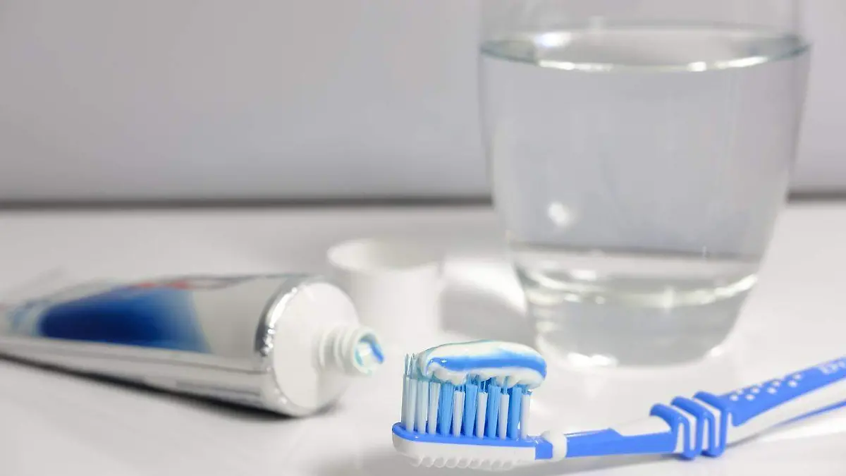 toothpaste-3067570_1280
